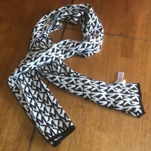 Beautiful Michael Kors Scarf